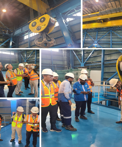 Gantry Crane is watching